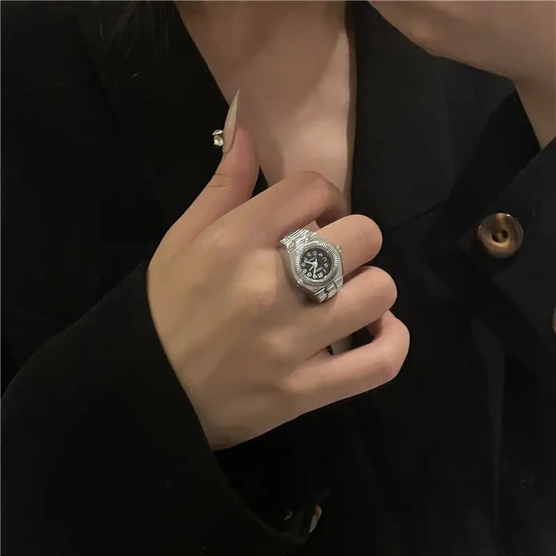 ANILLO UNISEX CON MINI RELOJ INTEGRADO® Elegante diseño vintage