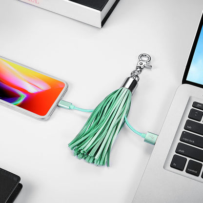 GoCharge™ Hermoso Llavero Con Borla y Cable de Carga 3 en 1